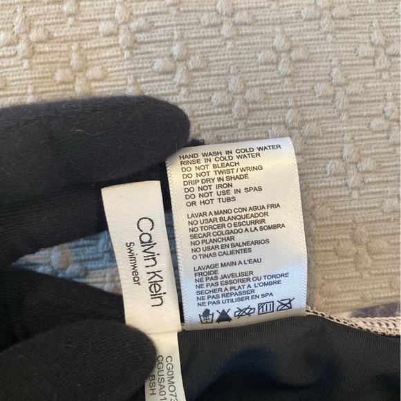 Calvin Klein One- Piece Snake Print High Neck Halter Swimsuit 10 - Picture 11 of 15